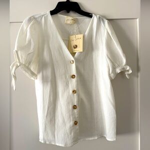 NWT Easy Clothes Ecru Arya Blouse, size small
